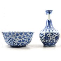 Chinese porcelain blue and white vase, modern and a similar bowl,