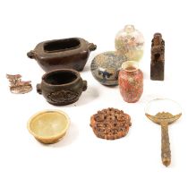Small collection of Chinese objects and artefacts