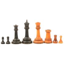 Quantity of Staunton pattern chess pieces,