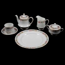 Paragon bone china table service, Belinda pattern.