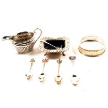 Small quantity of silver plated items,