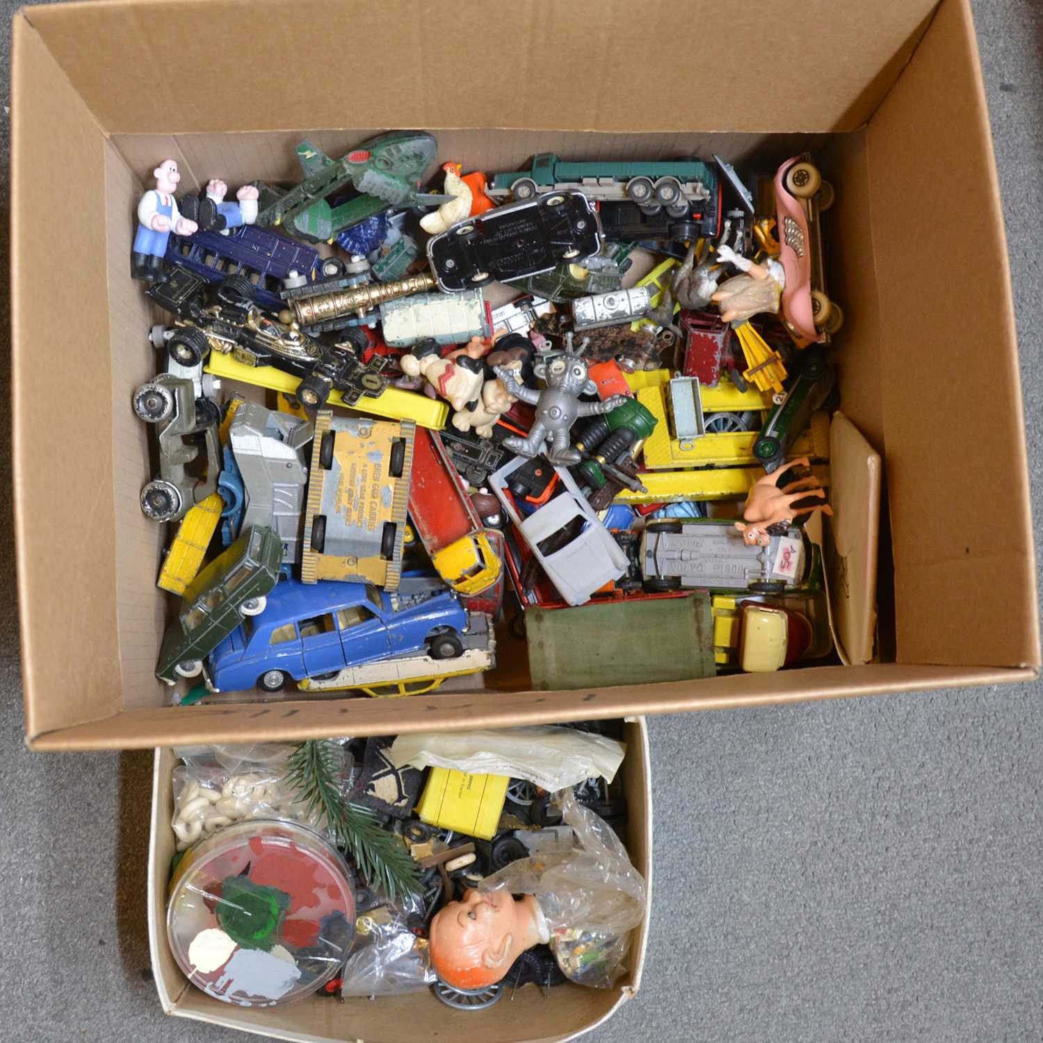 Two boxes of loose playworn die-cast models and toys - Image 2 of 2