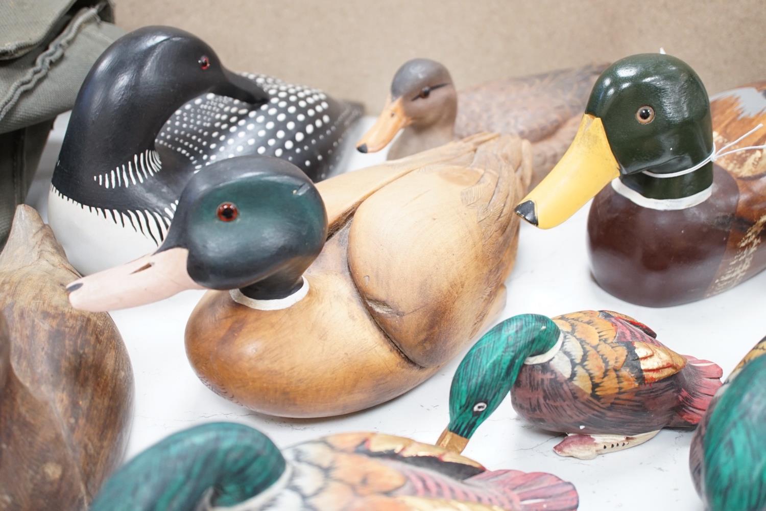 Nine carved wood decoy ducks - Image 5 of 7