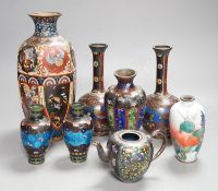 A group of Japanese cloisonné enamel vases and a teapot, Meji, 24cm high