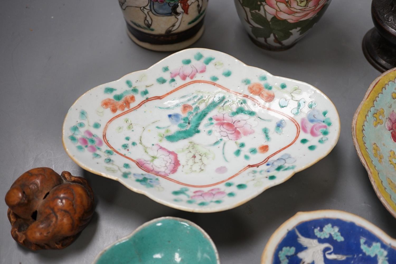A group of 19th century Chinese porcelain dishes and a vase, and a Japanese ‘bird’ carving etc. - Image 10 of 17