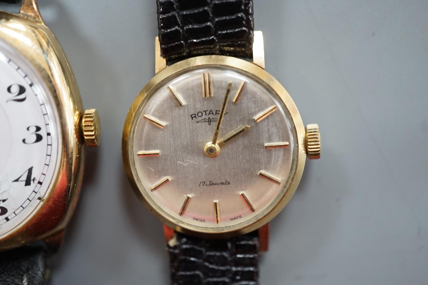 A gentleman's 1930's 9ct gold manual wind wrist watch, with Arabic dial and subsidiary seconds, - Image 3 of 4