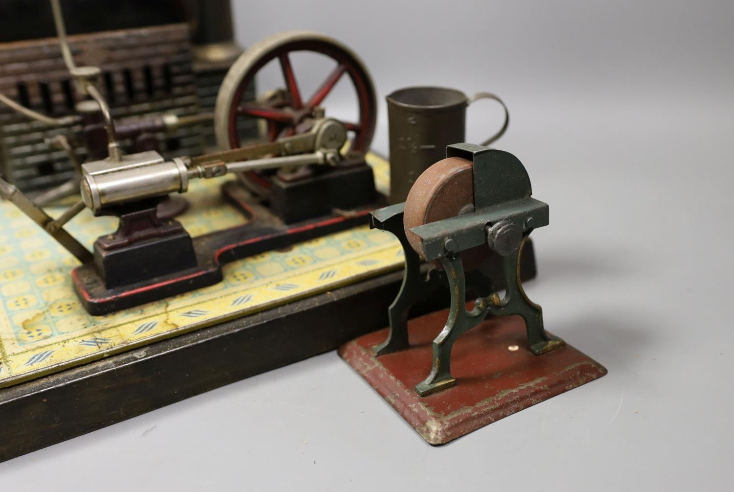 Gebruder Bing - tinplate stationary steam plant, single cylinder, rare, in original pine box, and - Image 6 of 10