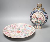 A Chinese enamelled porcelain moonflask, Tongzhi period and a Republic period millefleur dish,