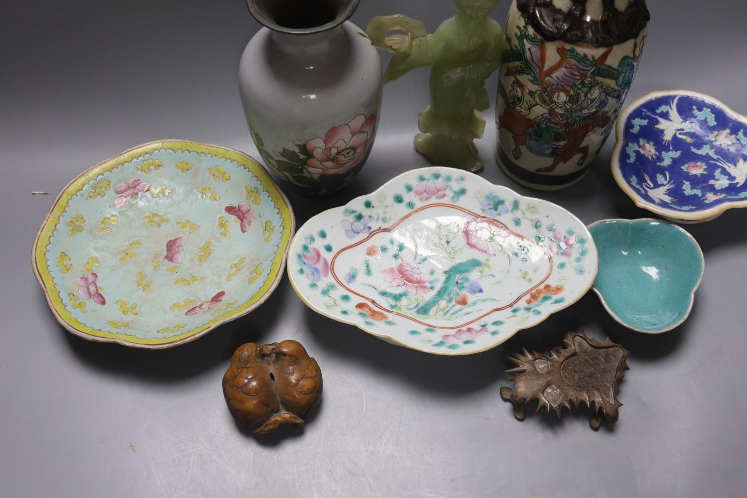 A group of 19th century Chinese porcelain dishes and a vase, and a Japanese ‘bird’ carving etc. - Image 2 of 17