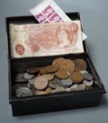 A quantity of assorted coinage to include a George III, banknote stamps etc