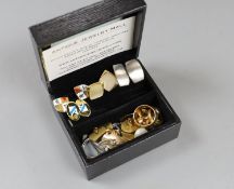 Two 9ct gold gold wedding bands, a pair of 9ct gold cufflinks, five assorted 9ct gold studs, 21.8