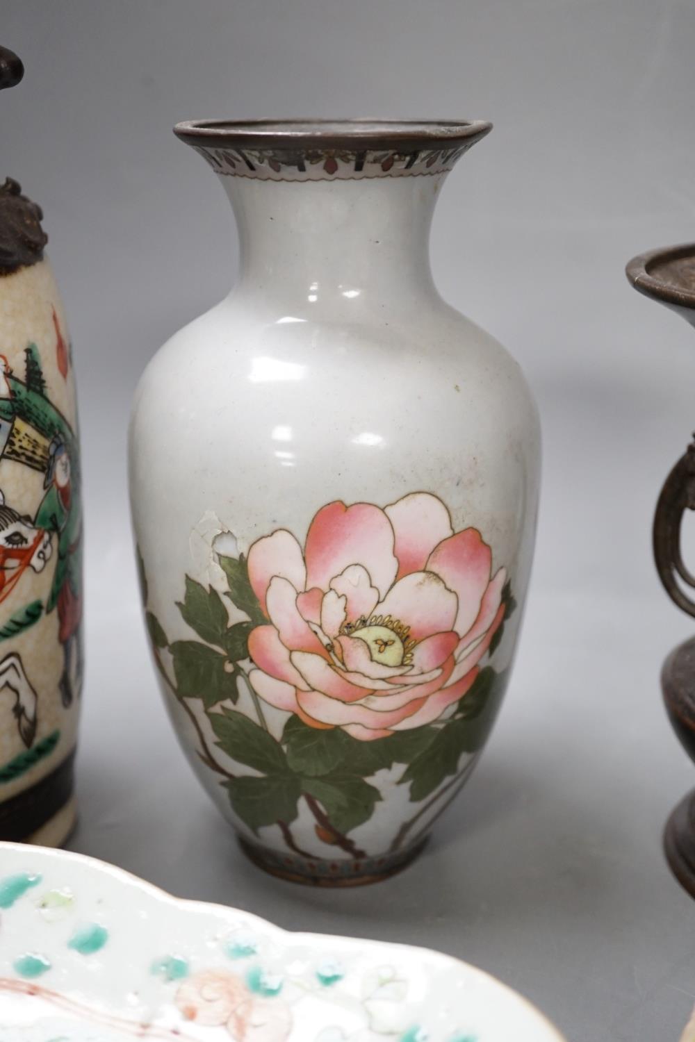 A group of 19th century Chinese porcelain dishes and a vase, and a Japanese ‘bird’ carving etc. - Image 13 of 17