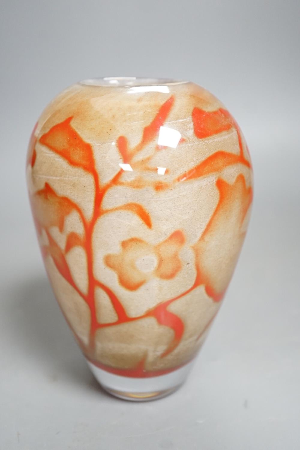 A Kosta Boda Olle Brozén studio glass vase signed, numbered 7040320 16cm. - Image 3 of 5