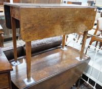 A George III provincial oak Pembroke table, width 97cm, depth 46cm, height 74cm