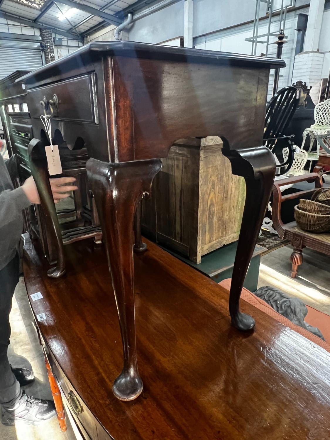 An 18th century style mahogany side table, width 69cm, depth 43cm, height 69cm - Image 2 of 3