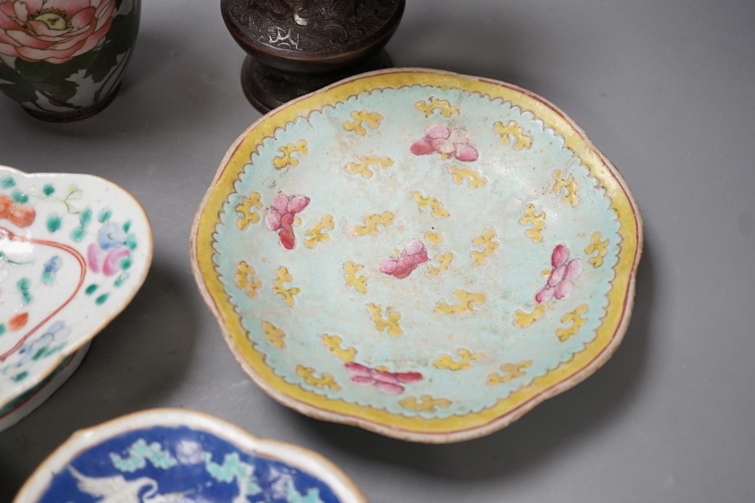 A group of 19th century Chinese porcelain dishes and a vase, and a Japanese ‘bird’ carving etc. - Image 9 of 17