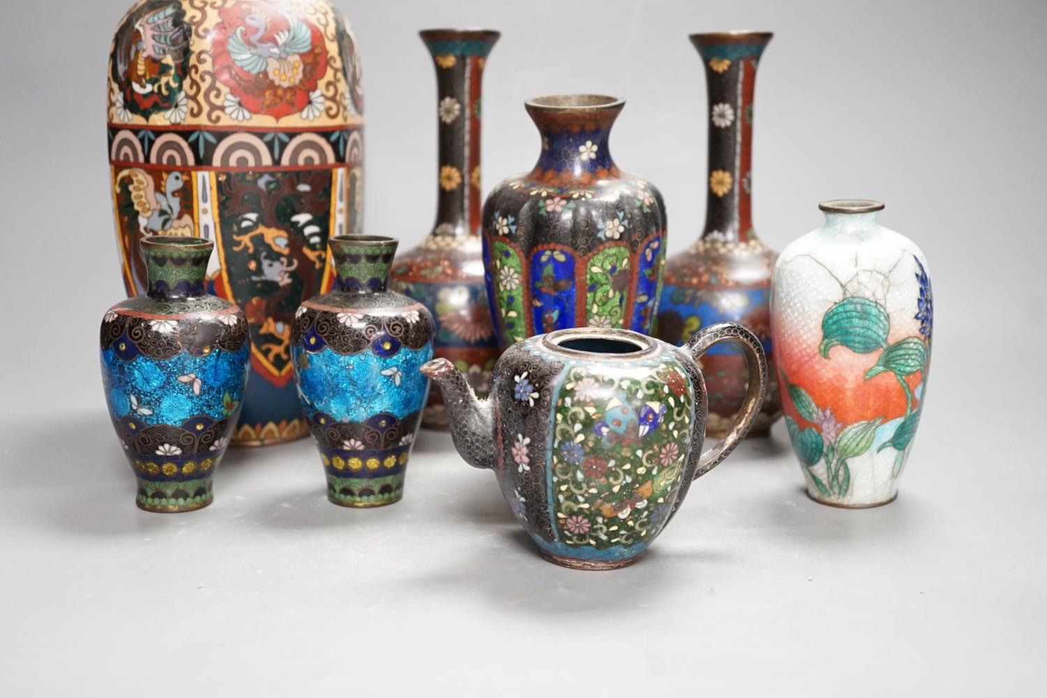 A group of Japanese cloisonné enamel vases and a teapot, Meji, 24cm high - Image 2 of 6