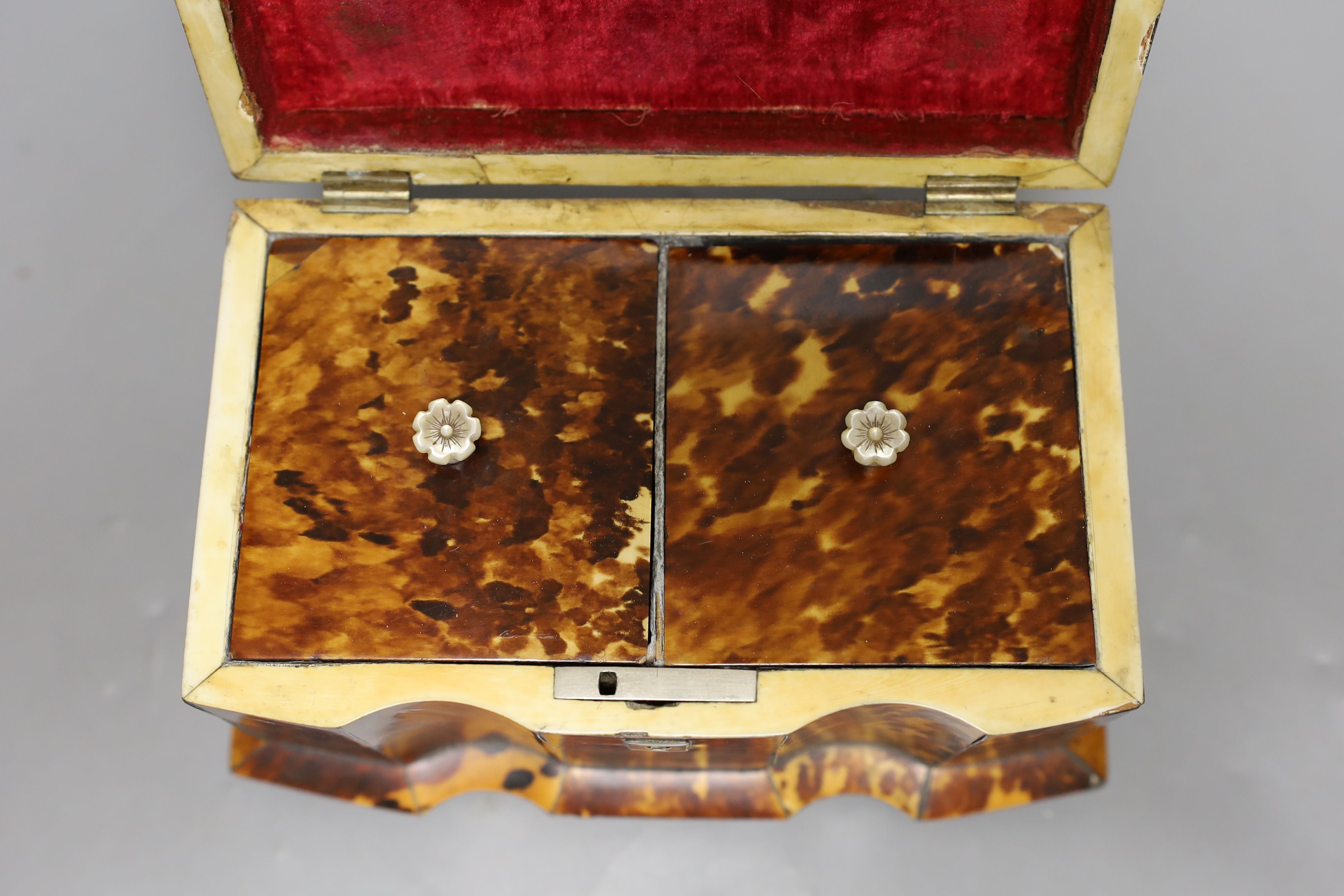 A 19th century tortoiseshell veneered tea caddy, ivory veneered edging, 20cms wide Ivory - Image 5 of 6