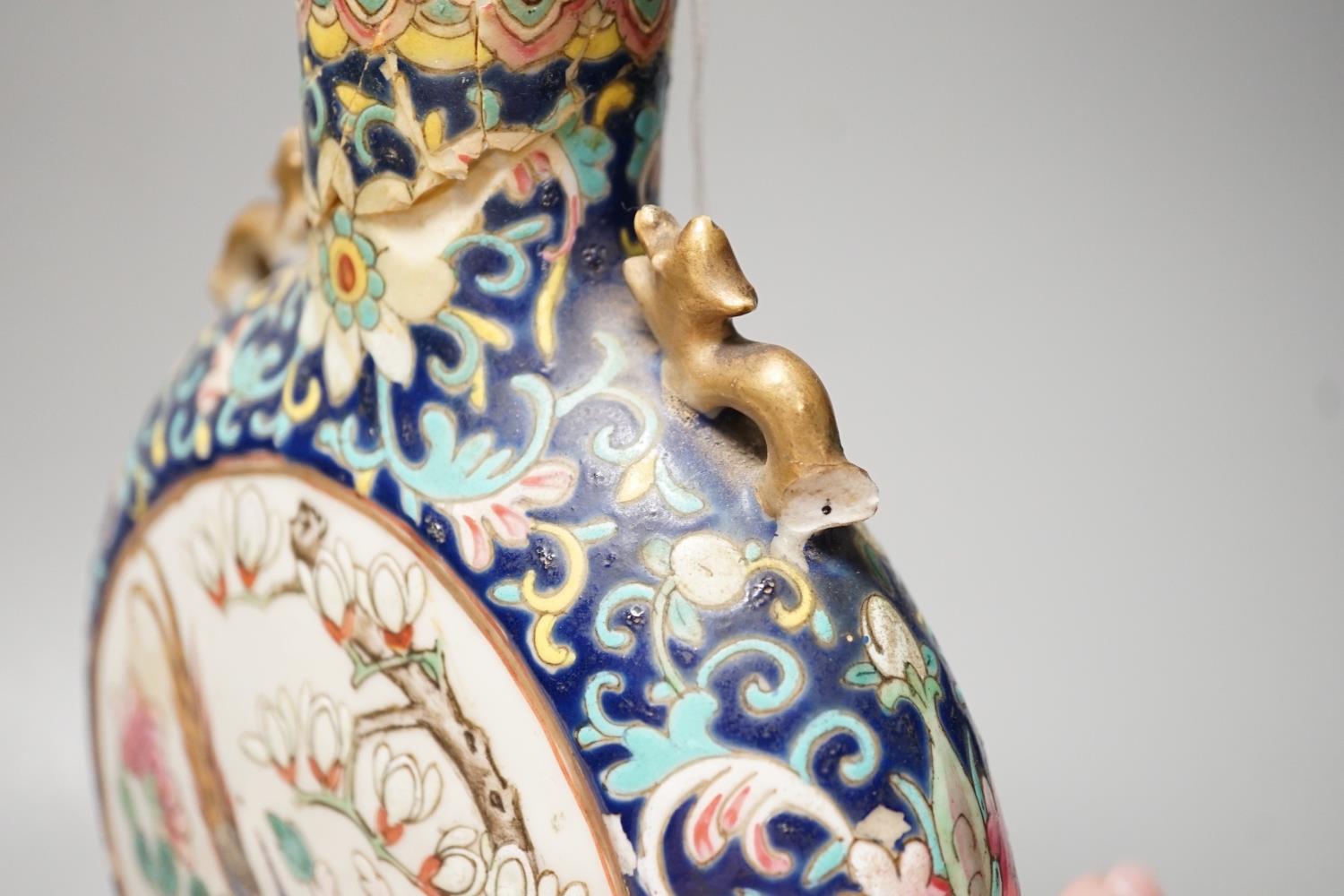 A Chinese enamelled porcelain moonflask, Tongzhi period and a Republic period millefleur dish, - Image 4 of 8