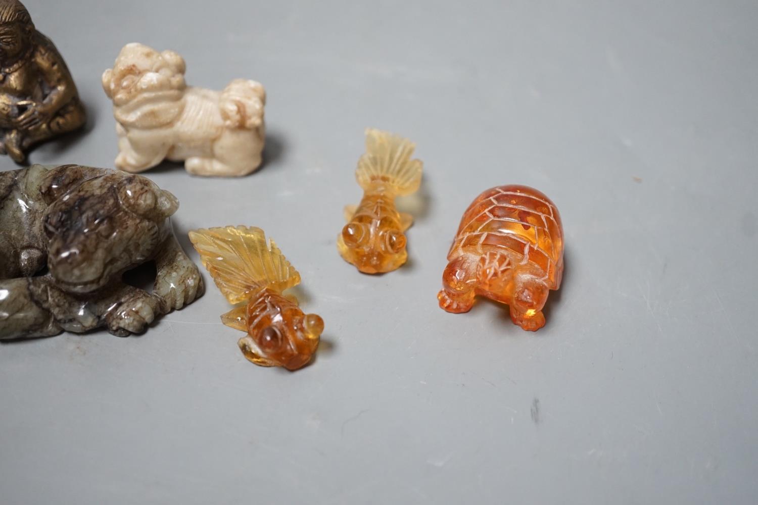 A group of Chinese jade, hardstone, faux amber carvings and models - Image 6 of 6