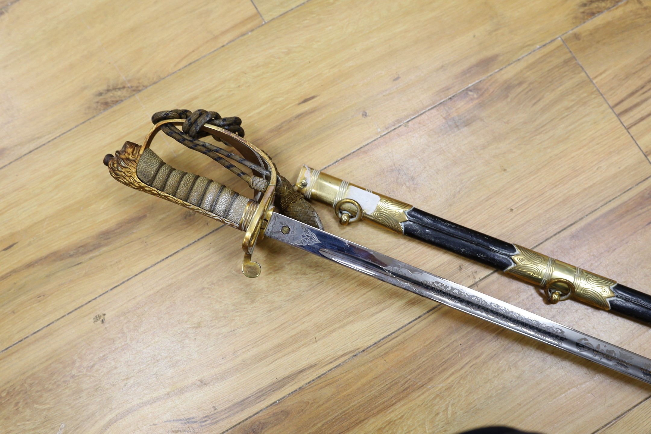 A QEII Naval officer's dress sword and scabbard - Image 7 of 9