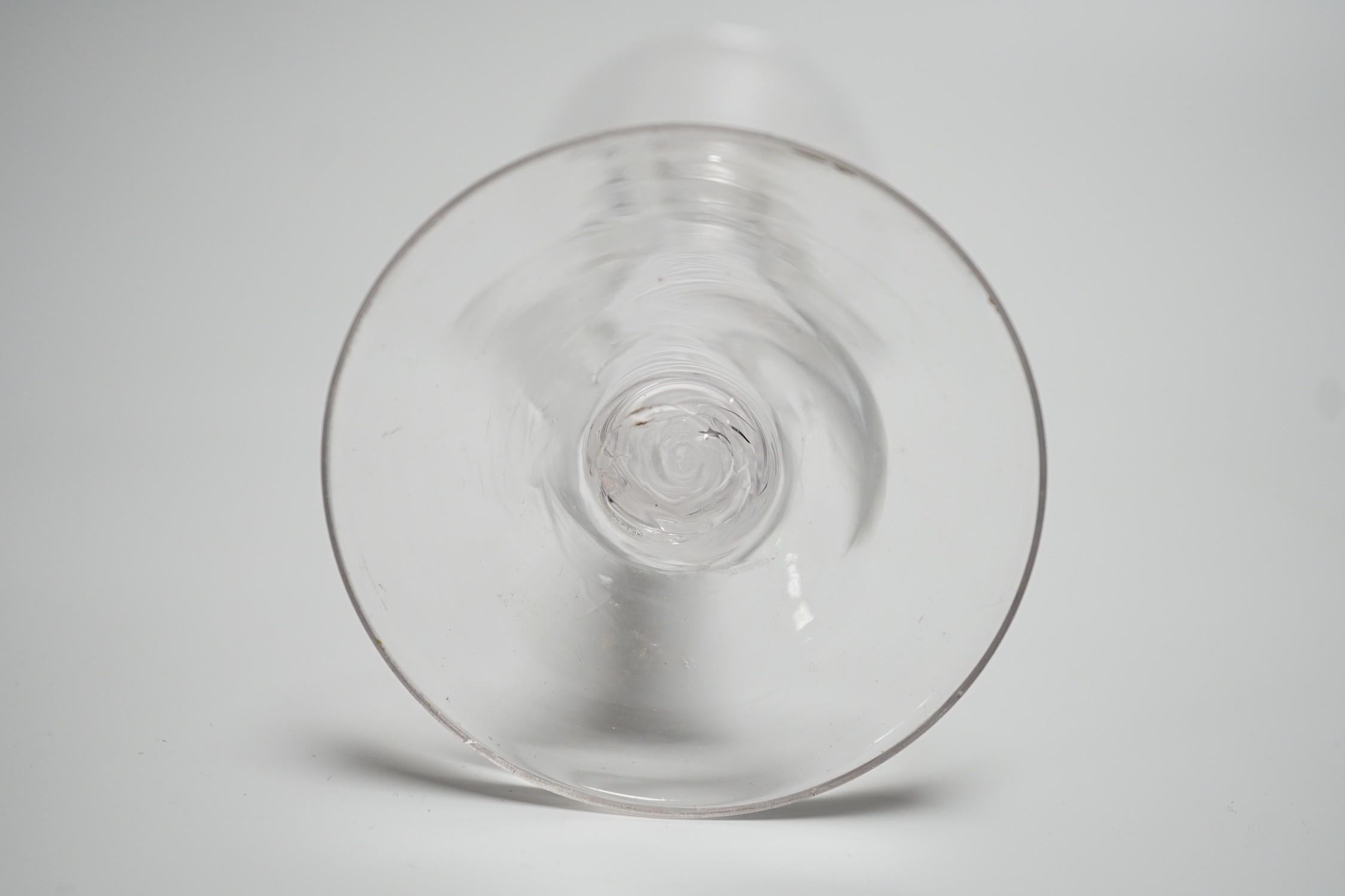 An 18th century Double series opaque twist stem wine glass. 18.5cm tall - Image 5 of 5