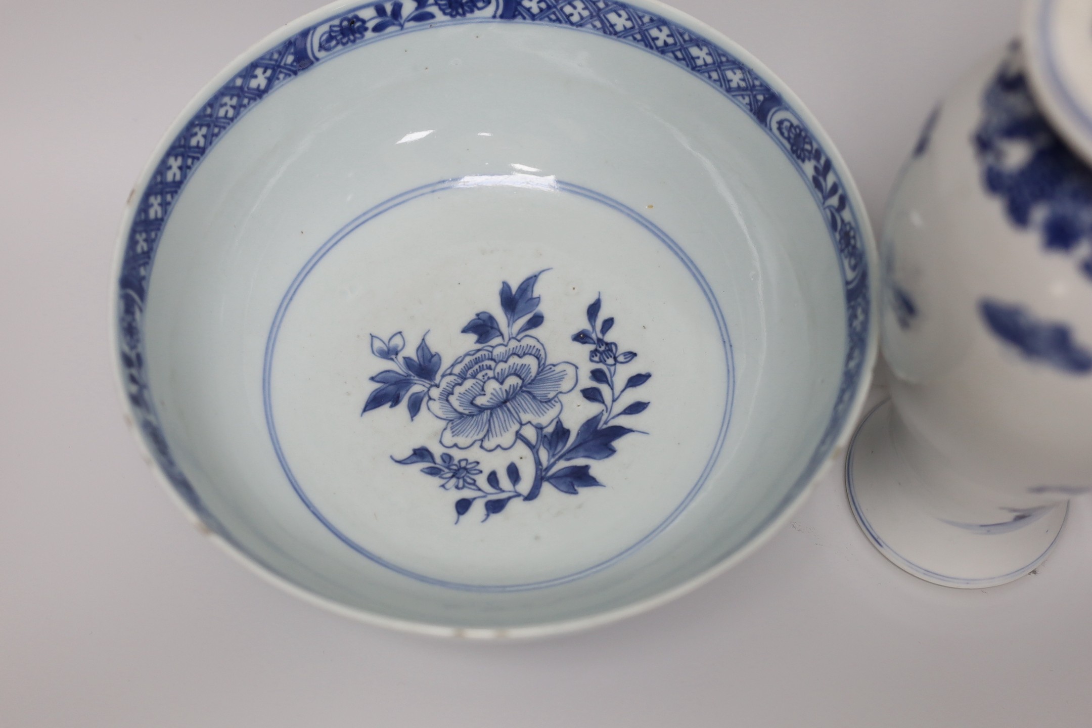 A Chinese blue and white bowl and a similar vase, both Qianlong period, vase 28cm tall - Image 3 of 5
