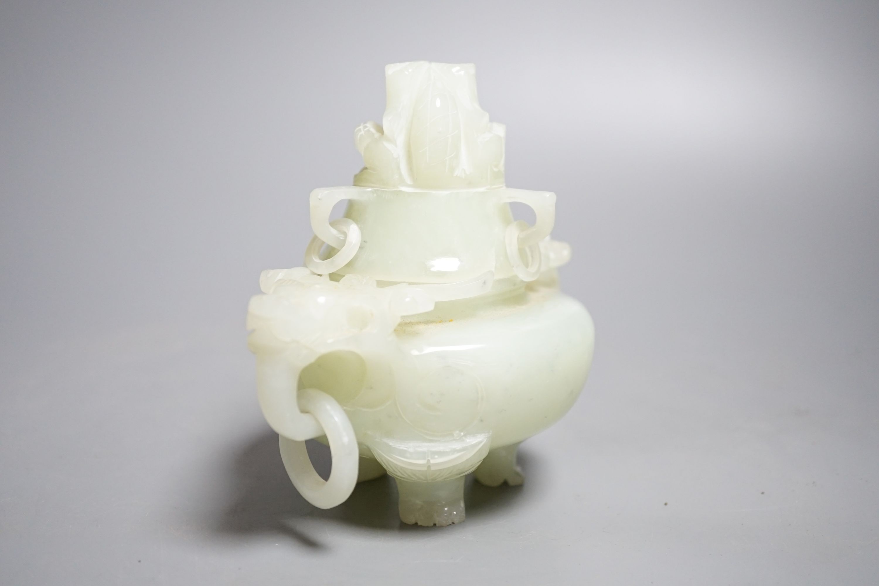 A Chinese bowenite jade censer and cover, overall height 12cm - Image 5 of 6