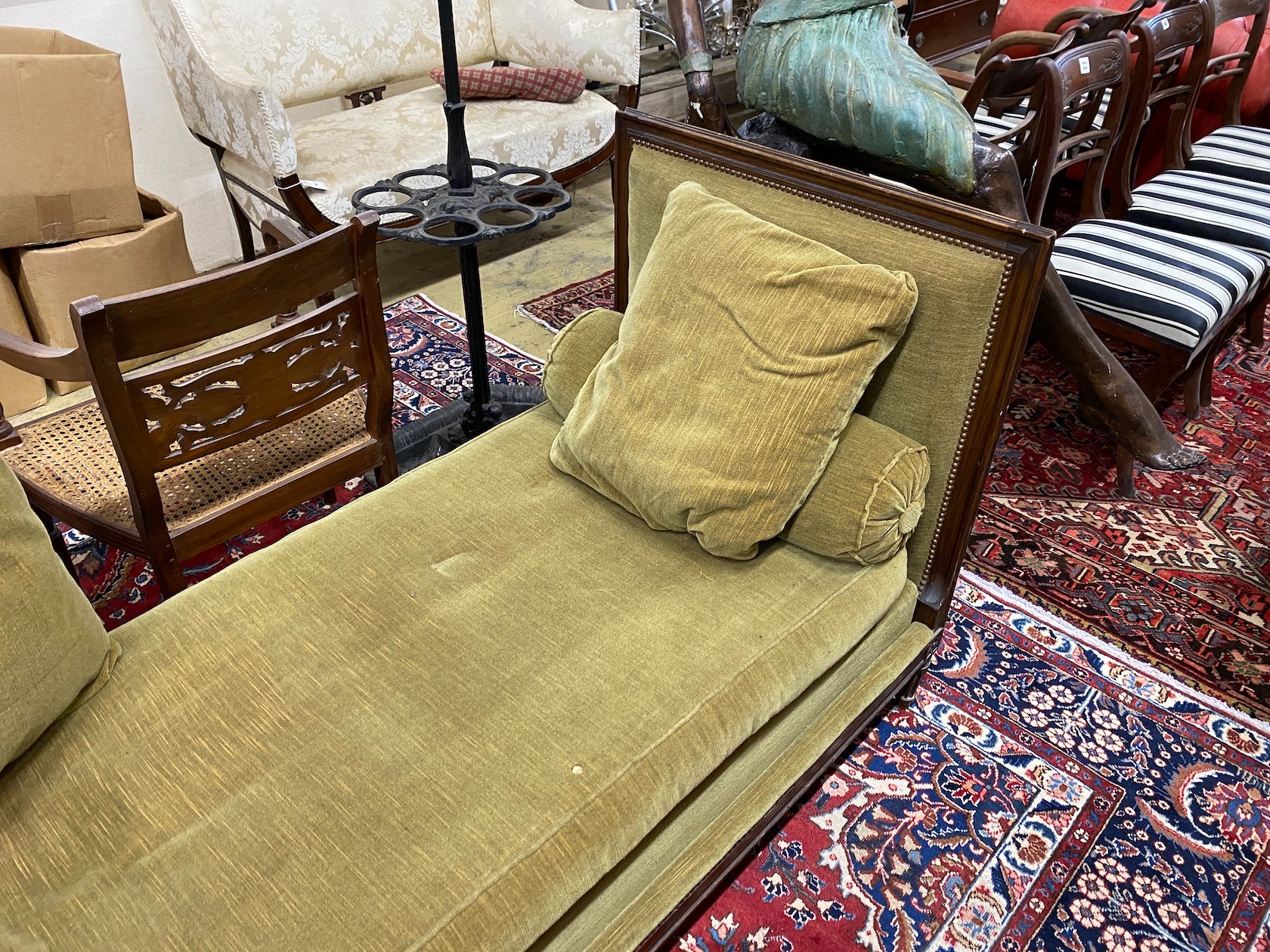 An early 20th century French upholstered mahogany day bed, length 184cm, depth 76cm, height 90cm - Image 3 of 3