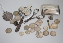 Miscellaneous small silver and white metal items including thimbles, a cigarette case, envelope