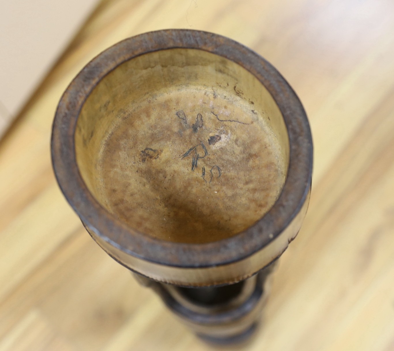 A Japanese Ikebana wood basket, together with a tall bamboo sectional Ikebana vase. Tallest 102cm - Image 4 of 4