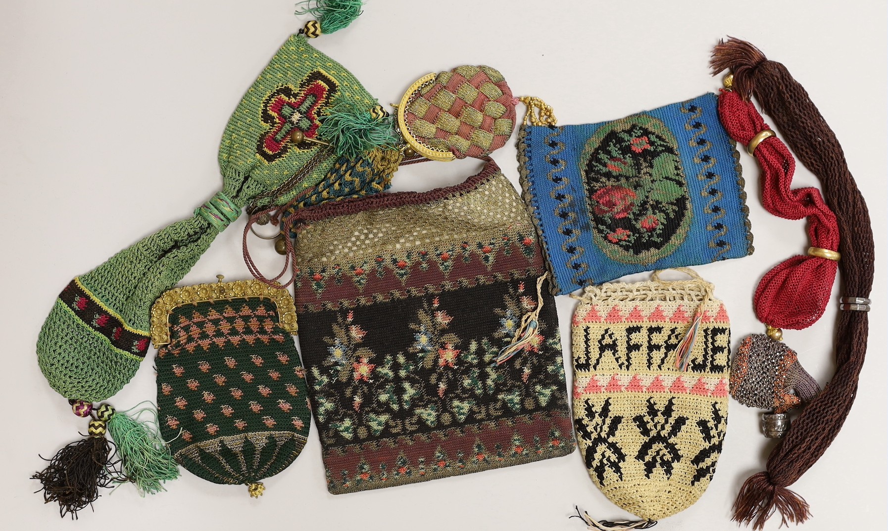 Three finely crocheted misters purses, six various shaped and sized purses and a finely crochet draw - Image 2 of 2