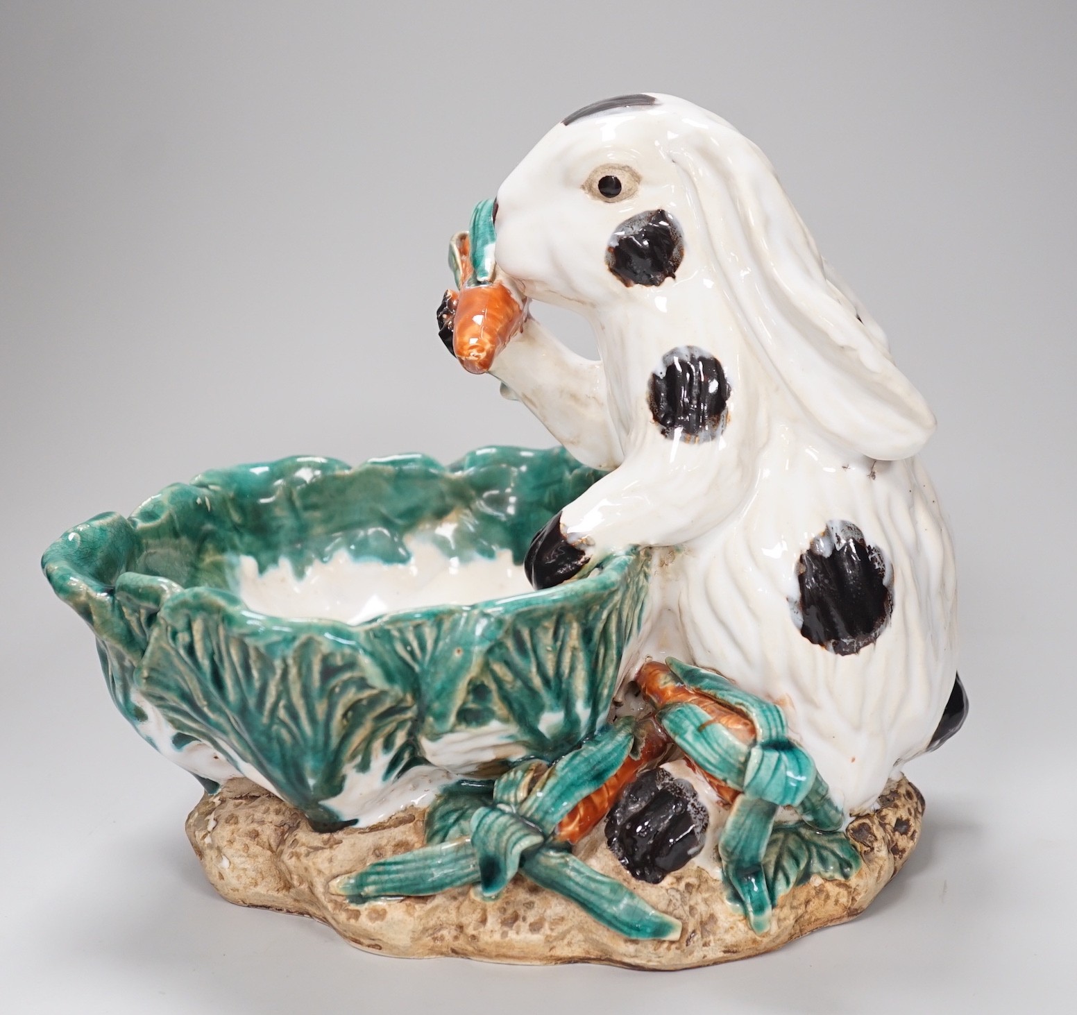 An unusual late 19th century Continental majolica 'rabbit' dish. 26cm high - Image 6 of 7