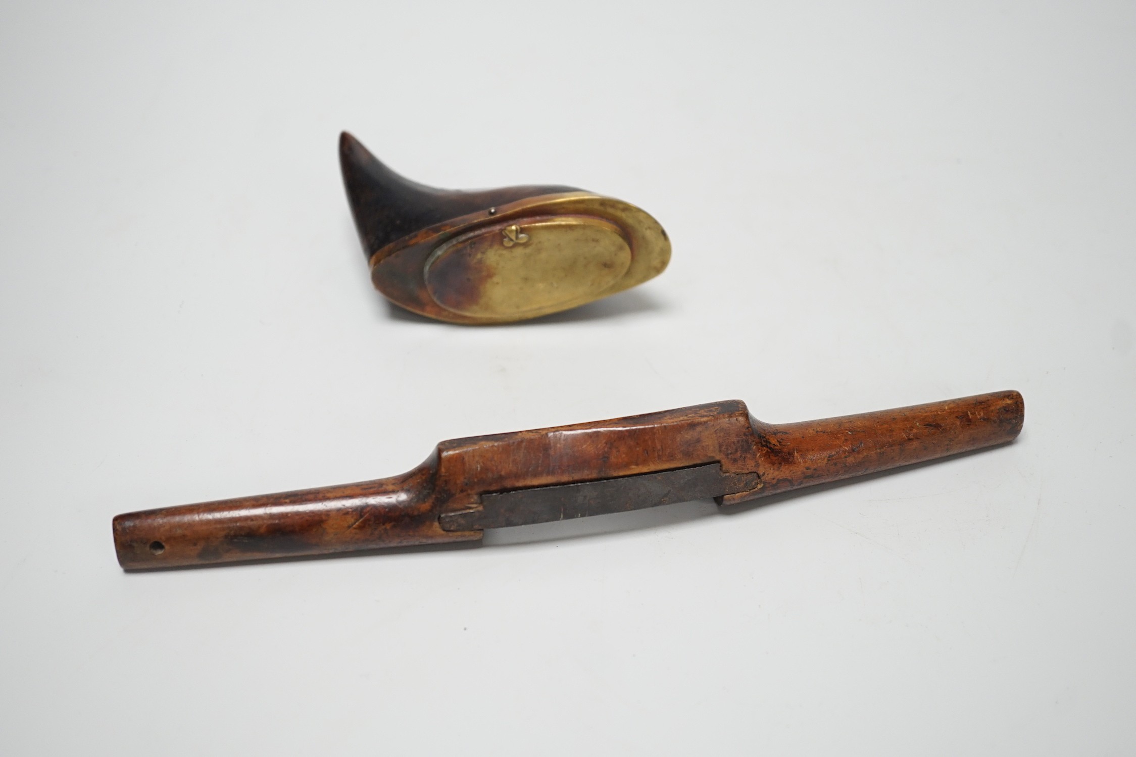 A brass mounted horn snuff box and a small spokeshave. 25cm long - Image 3 of 4