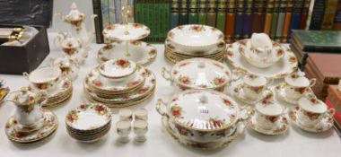 A Royal Albert Old country Roses tea, coffee and dinner service