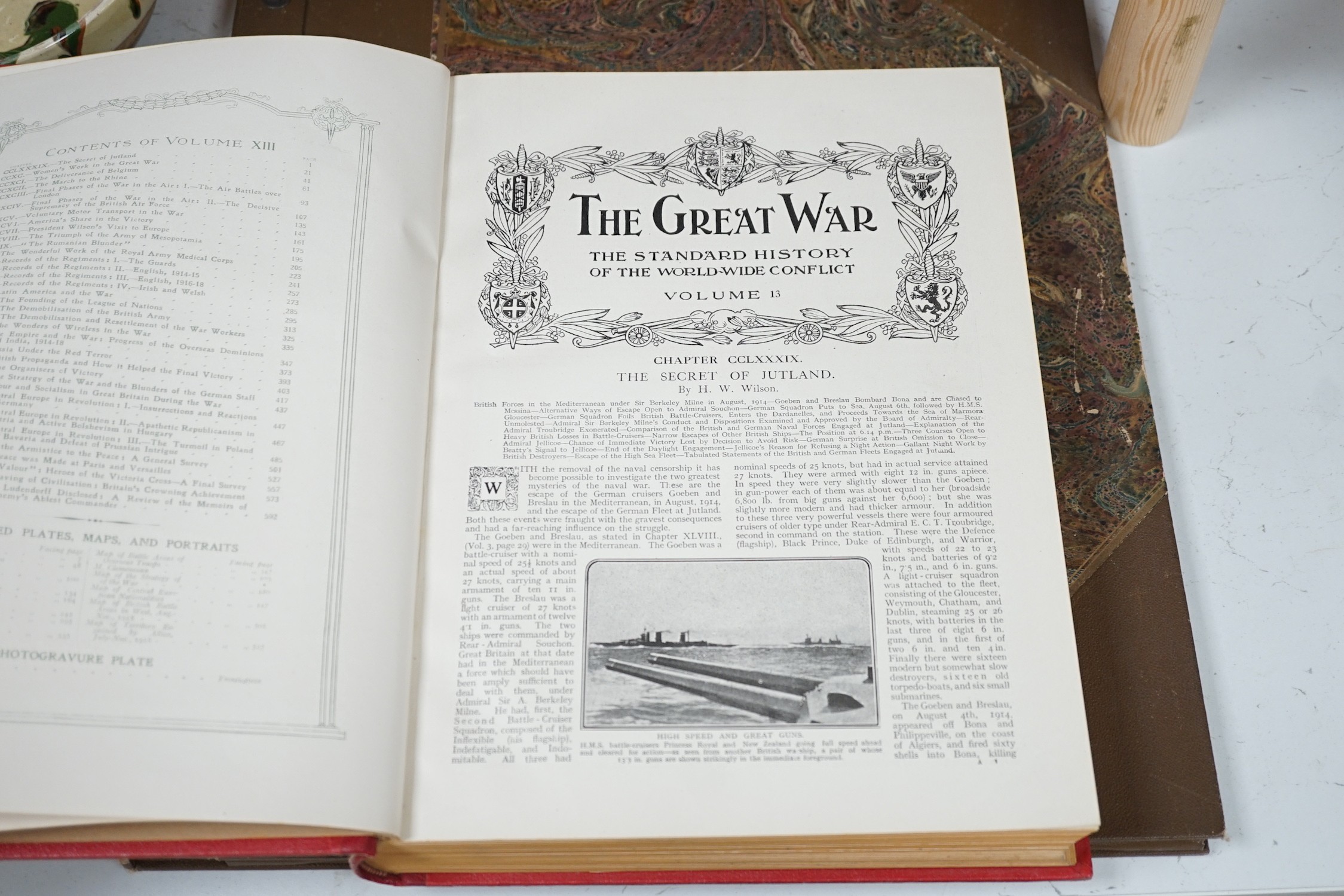 ° Wilson, H.W. and Hammeston, J.A. (Editors) - The Great War, 13 vols, Amagamated Press, 1916-19 - Image 6 of 9