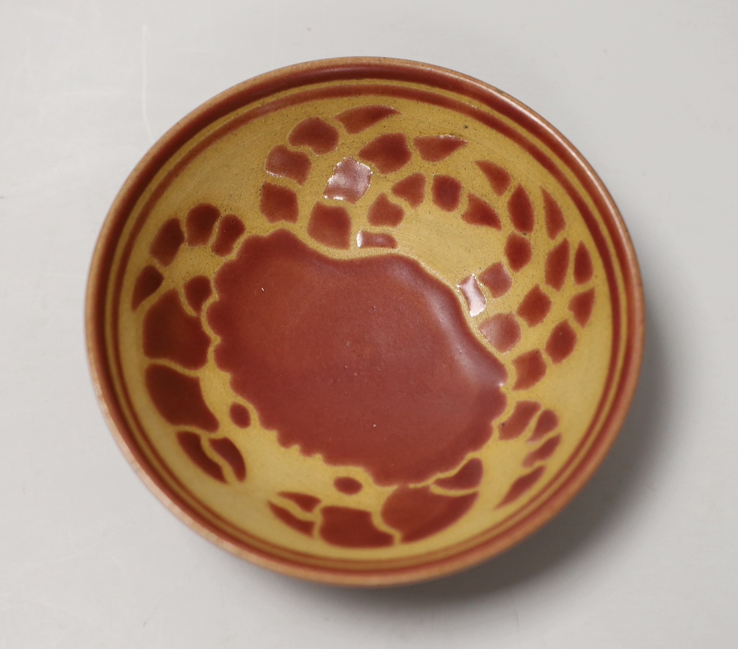 Chris Lewis ( British 20th century) bird bowl, together with a Donald Mills small crab dish. Tallest - Image 4 of 5