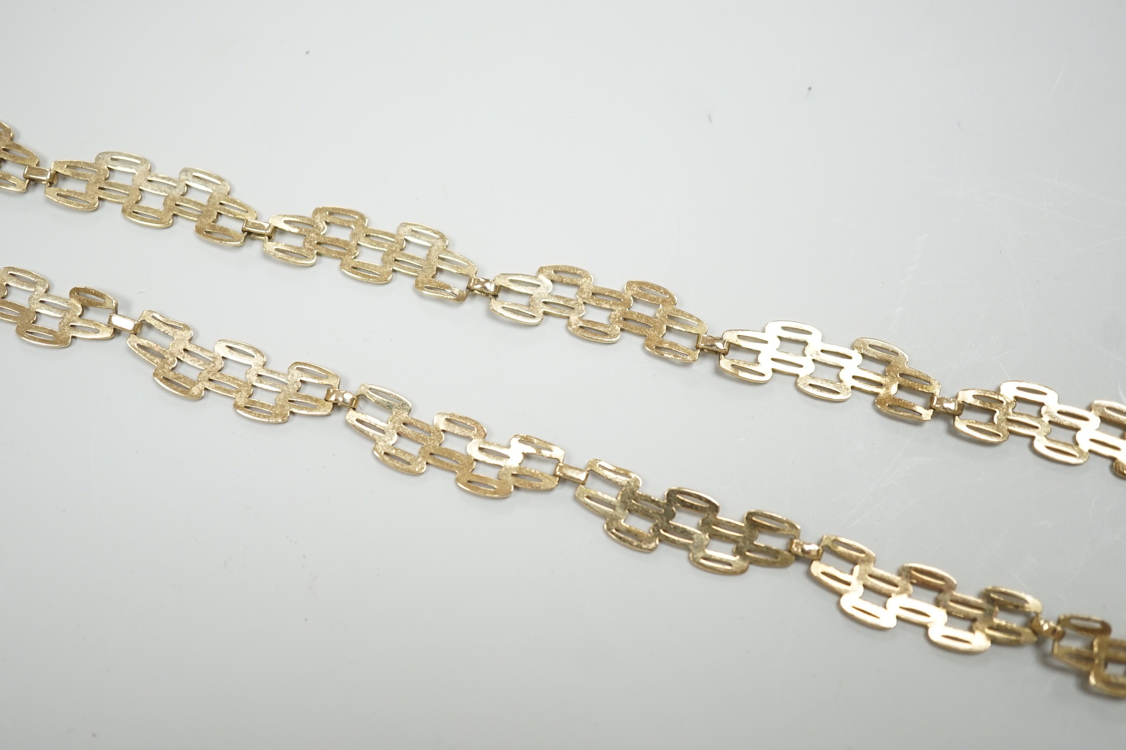 A 9ct gold pierced fancy link necklace, 45cm, 11 grams. - Image 5 of 5