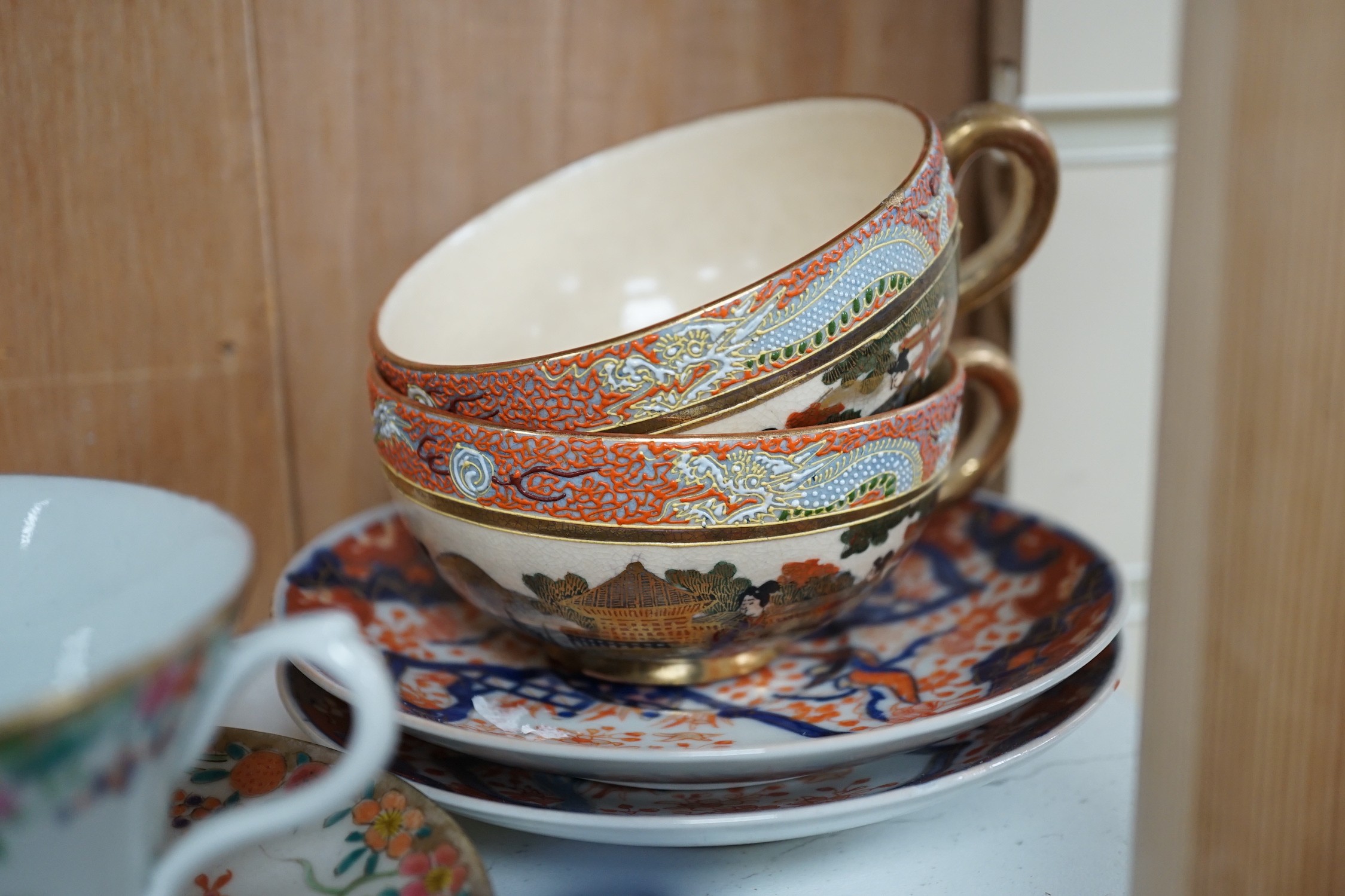 Assorted Japanese ceramics, bowl 31cms diameter - Image 8 of 10