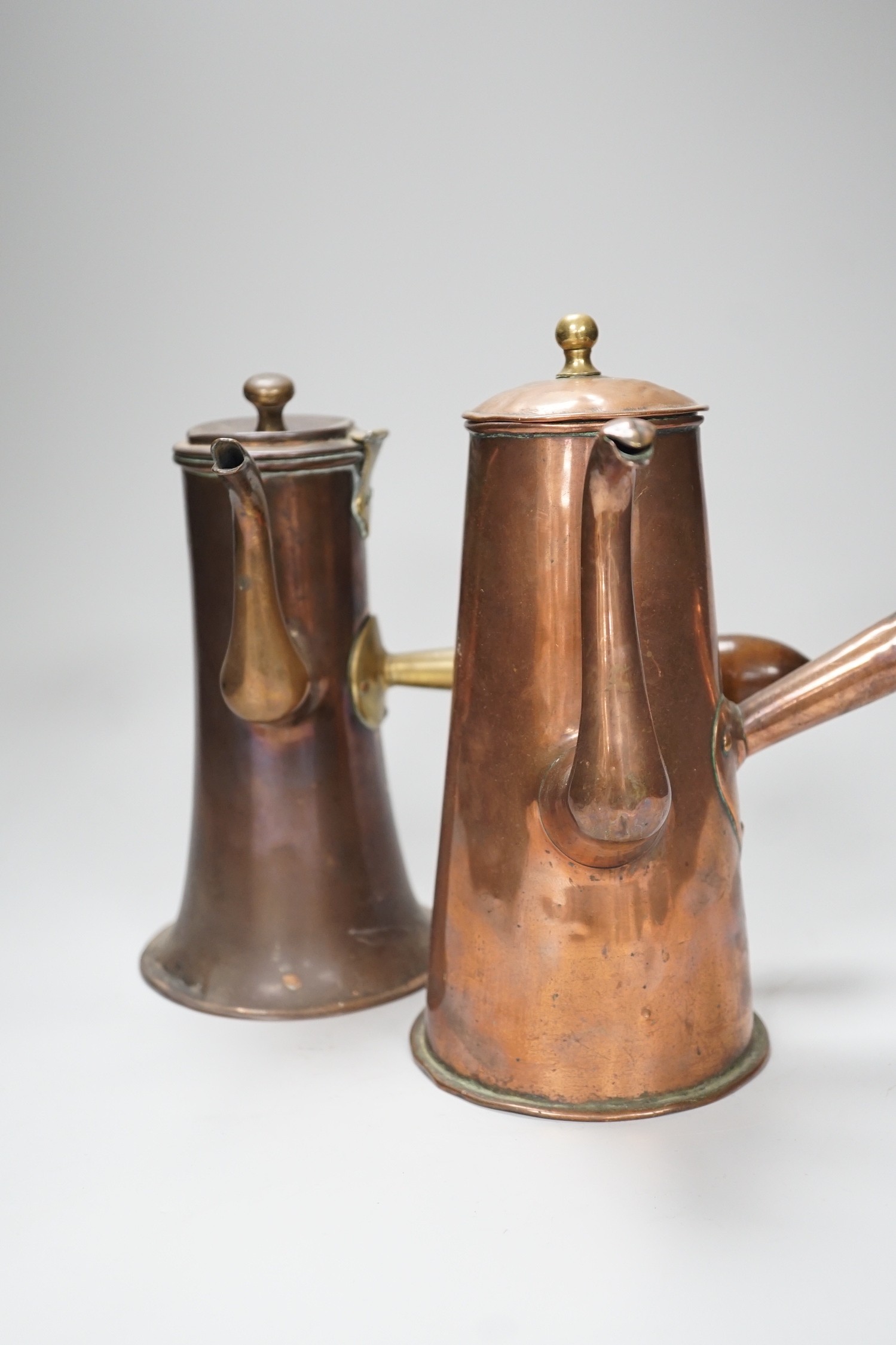 Two 18th century copper tavern coffee pots. Tallest 22.5cm - Image 3 of 5