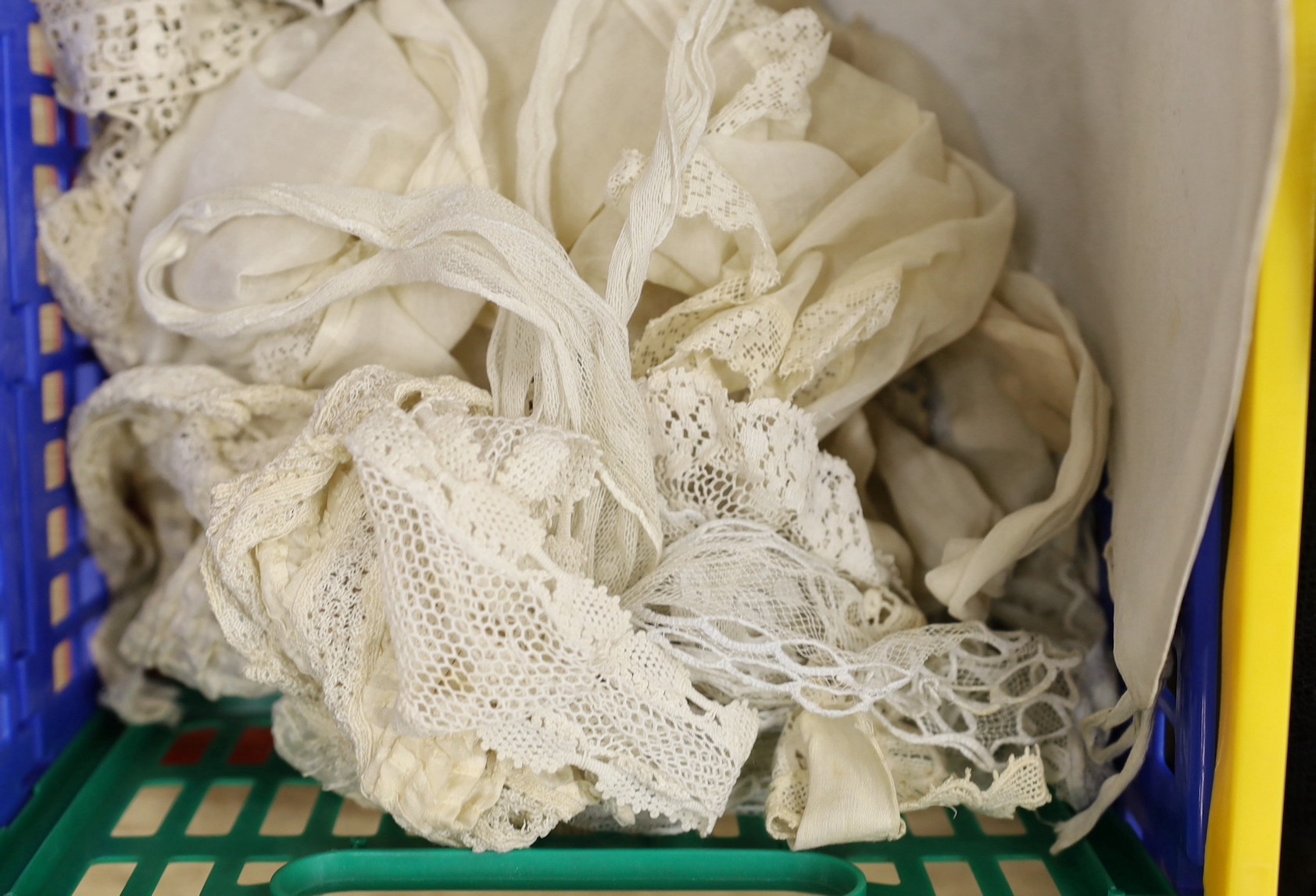 A suitcase of mixed 19th and 20th century black machine and bobbin laces, servants bonnets, cream - Image 3 of 6