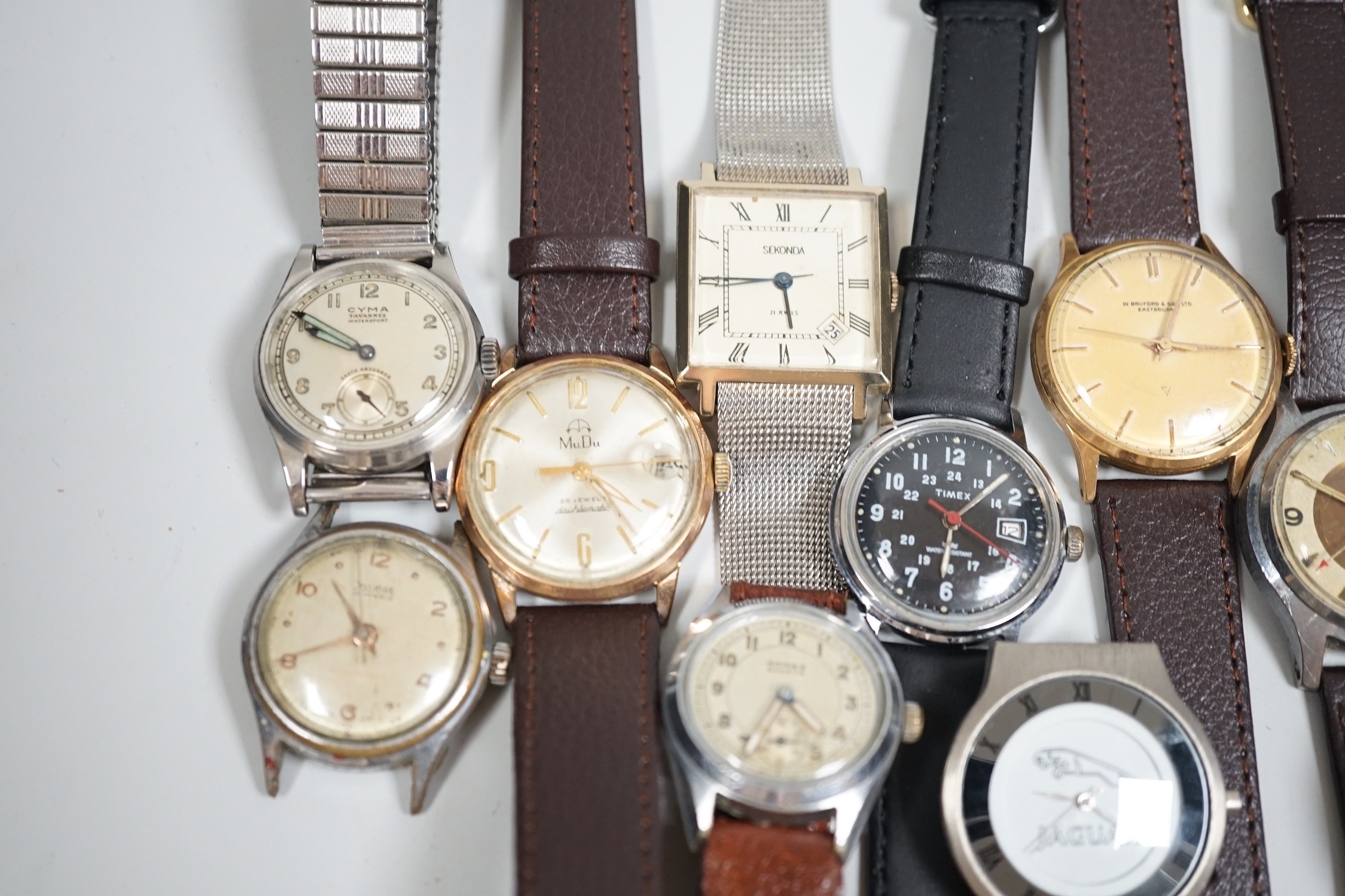 A collection of twelve assorted mainly gentleman's wrist watches, including Cyma, Sekonda and - Image 2 of 7