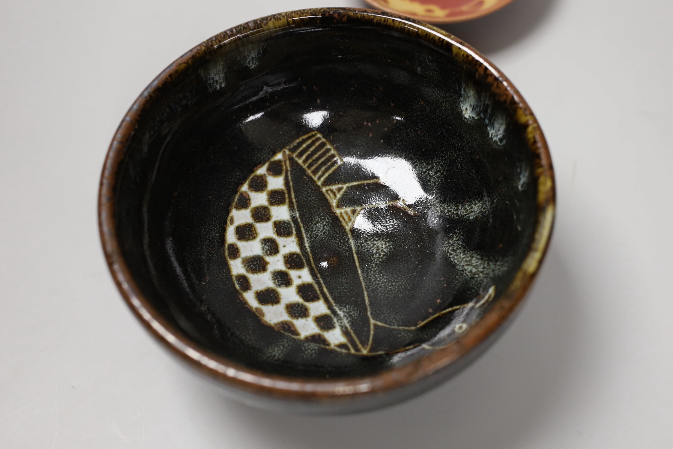 Chris Lewis ( British 20th century) bird bowl, together with a Donald Mills small crab dish. Tallest - Image 3 of 5