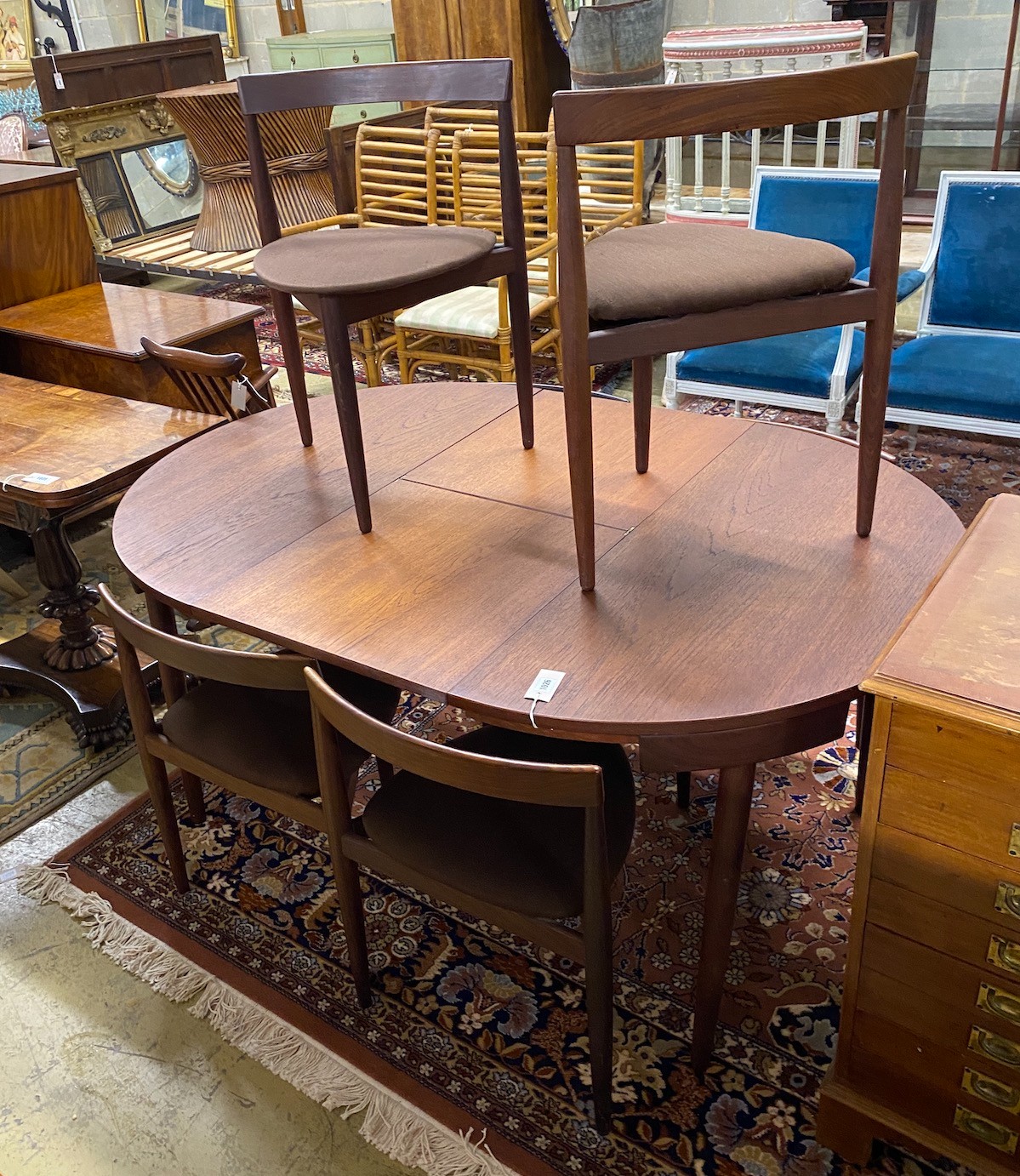 Hans Olsen for Frem Røjle a mid century teak extending dining table, length 156cm extended, depth