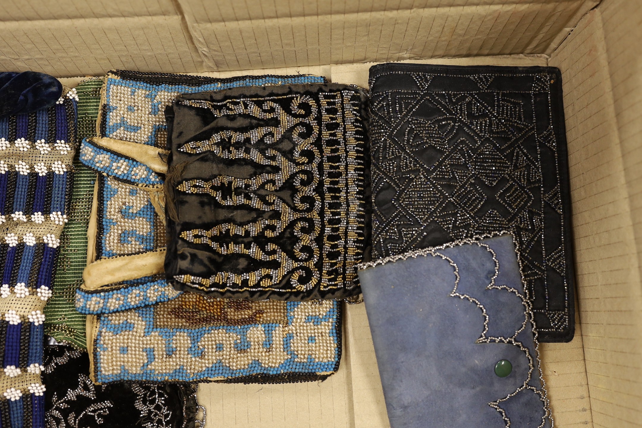 A collection nine 19th and 20th century beaded and petite point bags - Image 3 of 6