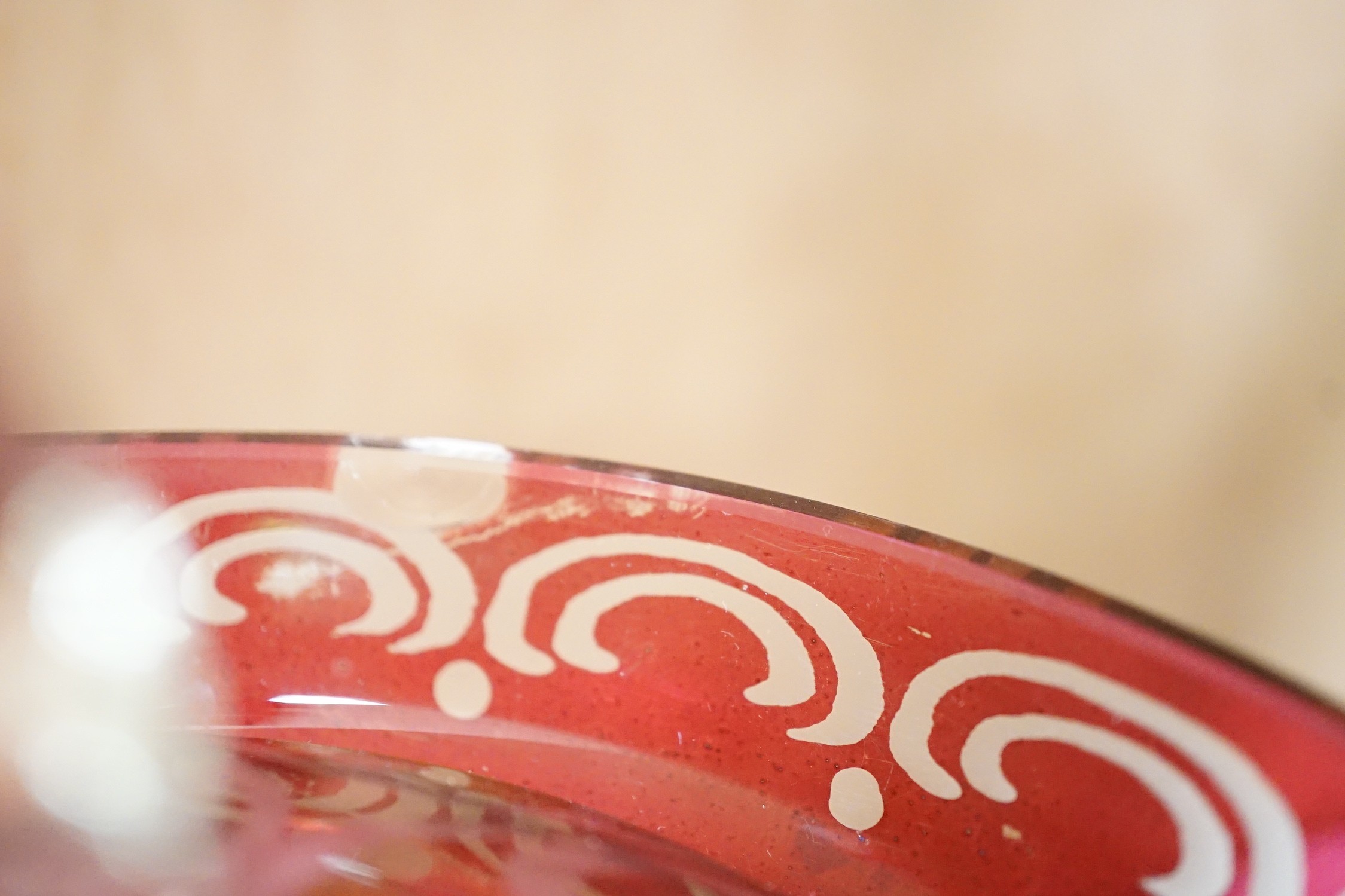 A collection of cranberry glass, a dump paperweight, another and a sweetmeat jar, tallest 28.5 cm - Image 7 of 10