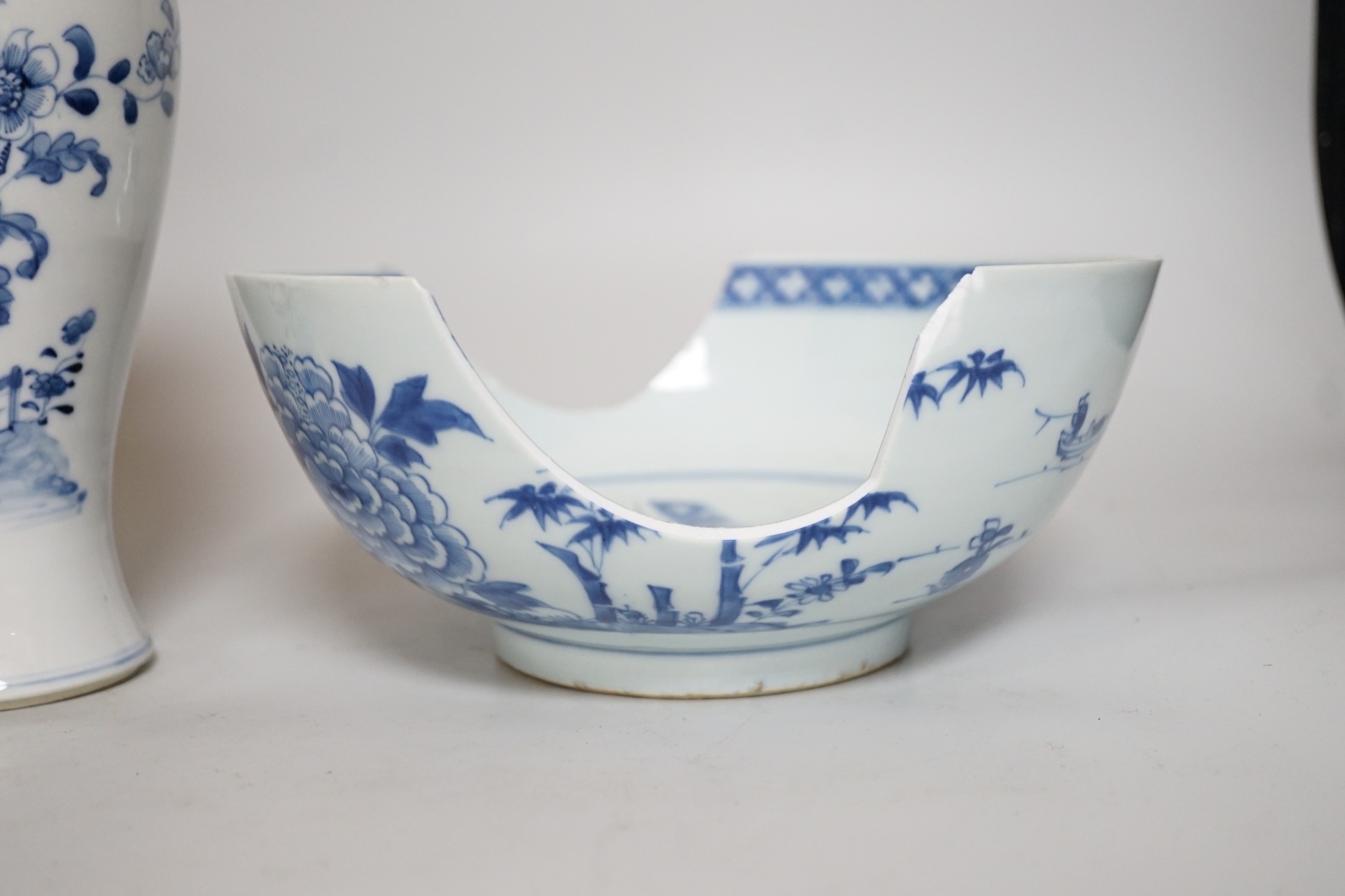 A Chinese blue and white bowl a/f and a similar vase, both Qianlong period, vase 28cm - Image 3 of 7