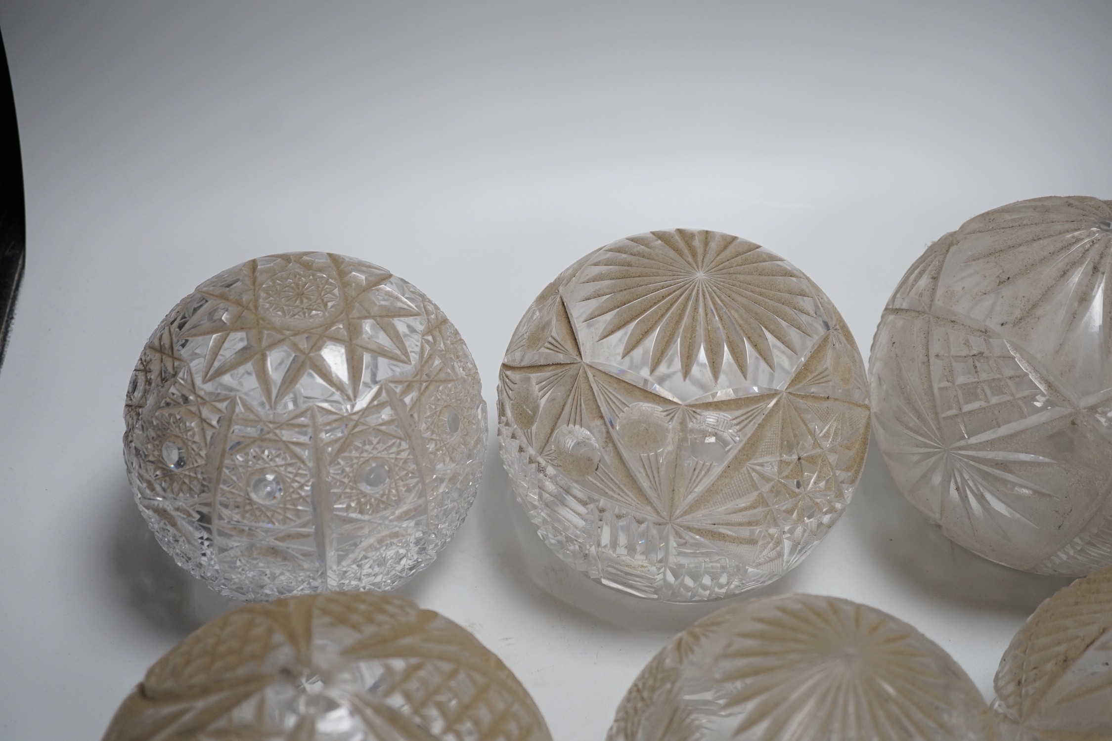 A collection of six circular cut glass table lamp shades (6) - Image 4 of 6