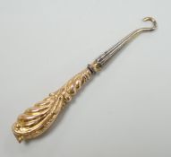 A late Victorian gold handled steel button hook, Birmingham, 1899, 69mm,