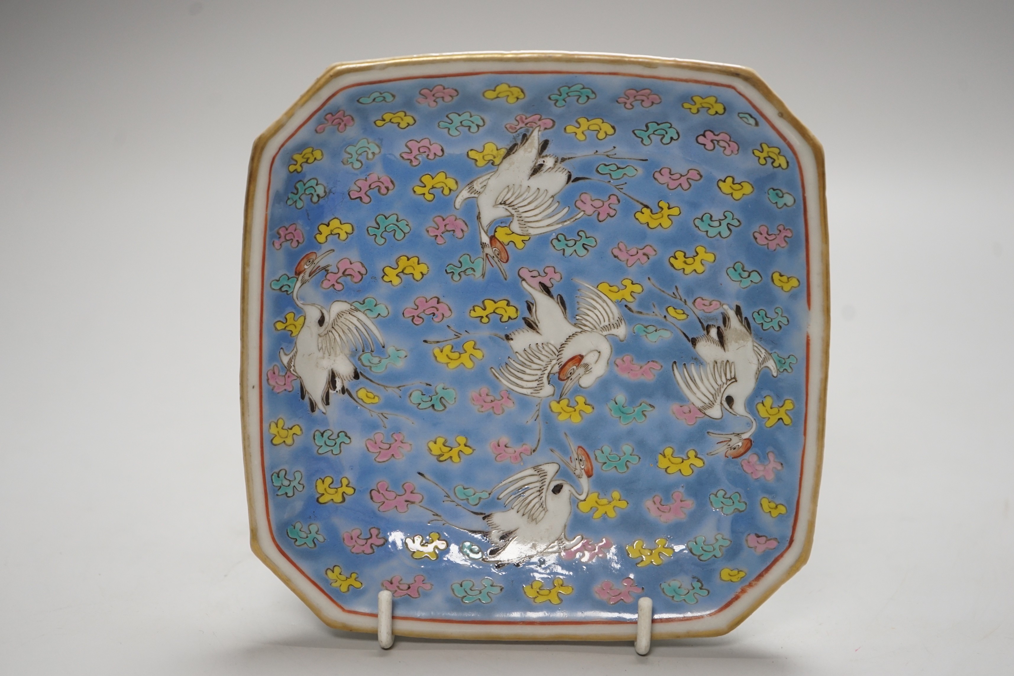 A Chinese enamelled porcelain dish, late 19th century, 15.5 cm, and a bowenite carved figure - Image 4 of 6